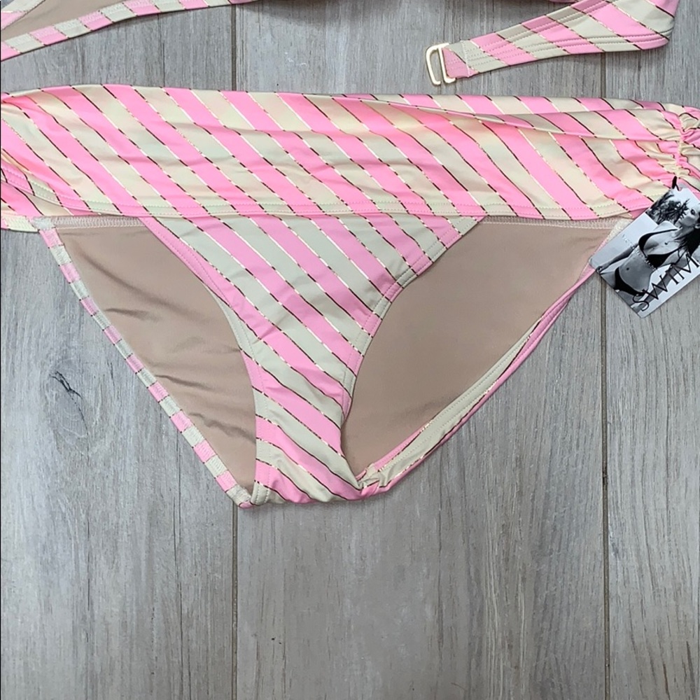34C Vs Victoria’s Secret BOMBSHELL Miraculous Adds-2 Cups Swimsuit Bikini set - Picture 12 of 16